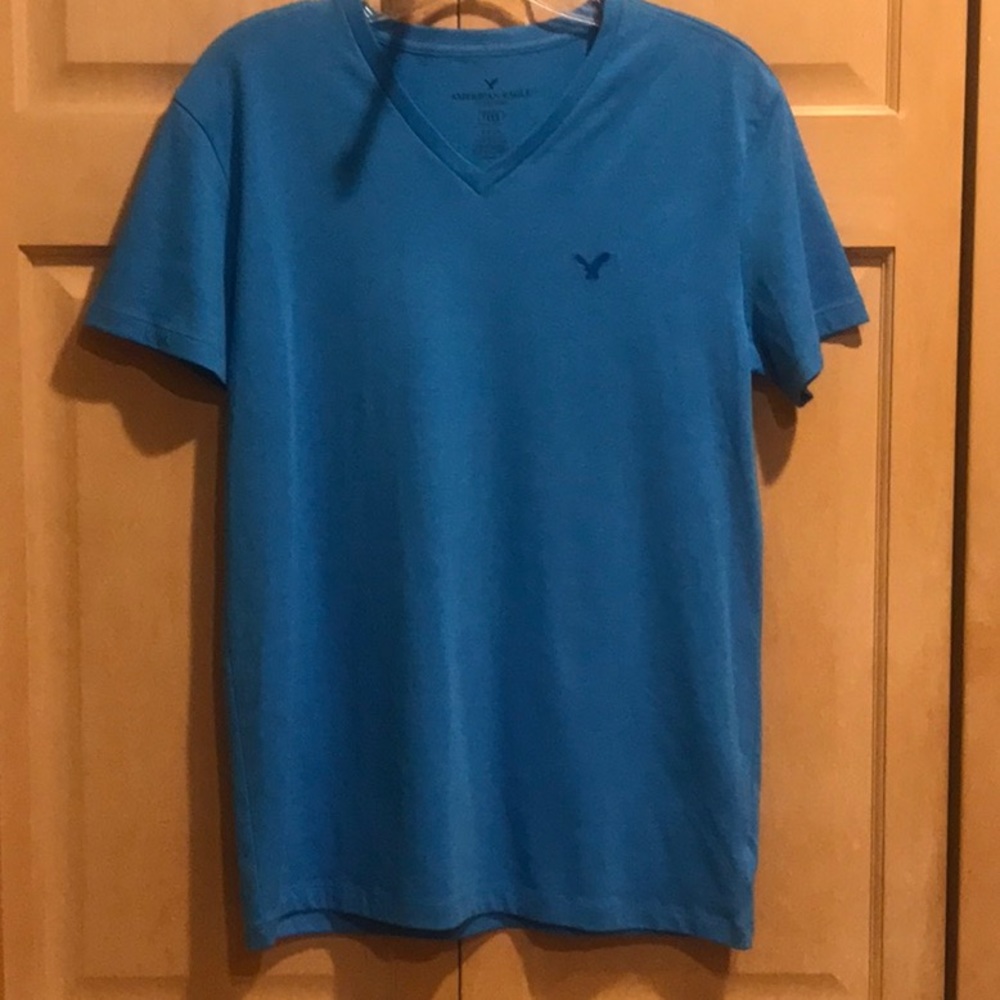 New Men’s American Eagle top